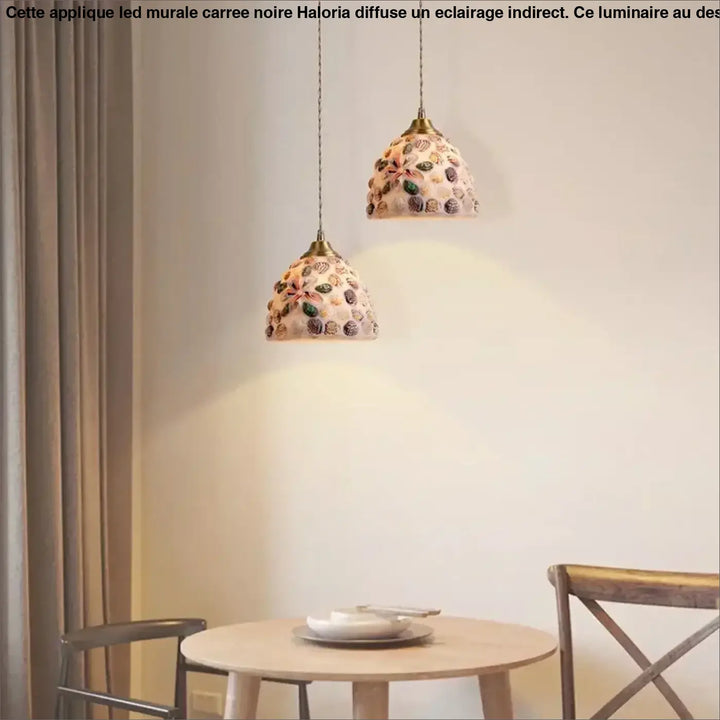 Suspension Luminaire Art Déco Orné De Coquillage