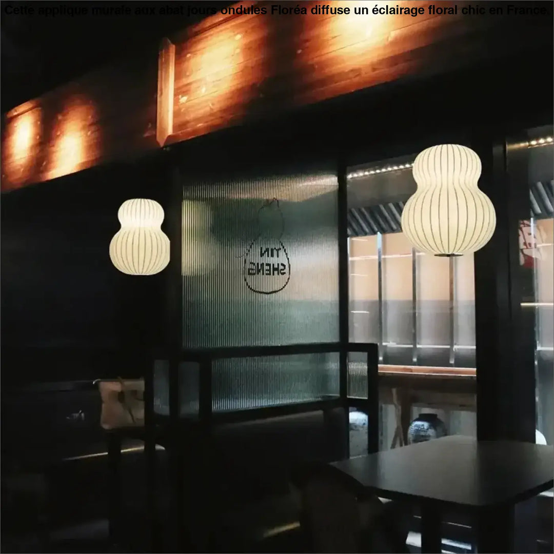 Suspension luminaire japonaise shoyo avec lanternes en papier en forme de gourde à luisance chaude et nervures verticales
