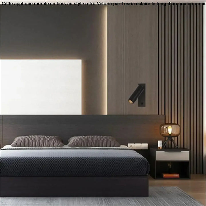 Applique murale noire moderne avec abat-jour en verre chaud et main en bois style retro pour long d’un couloir