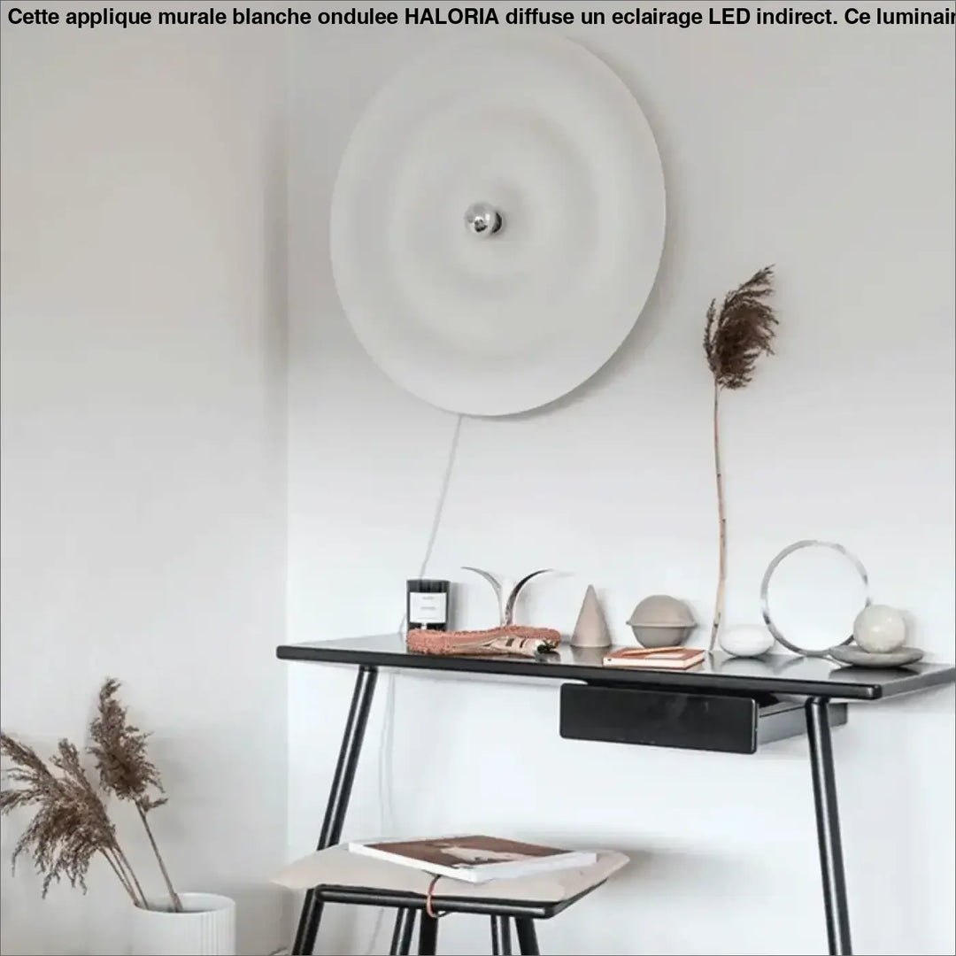 Applique Murale Blanche Ondulée En Aluminium Moderne