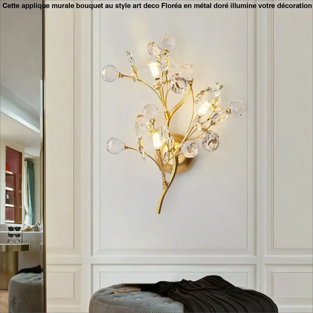Applique Murale Bouquet De Fleur Doré Au Style Art Déco Élégant