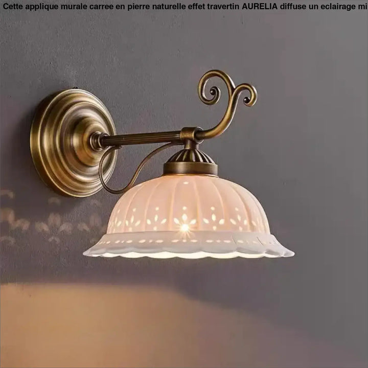 Applique murale vintage en verre crème et métal bronze