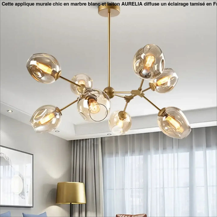 Suspension luminaire alloy en laiton doré avec globes en verre clair et ampoules à filament pour un style bras articulés vintage