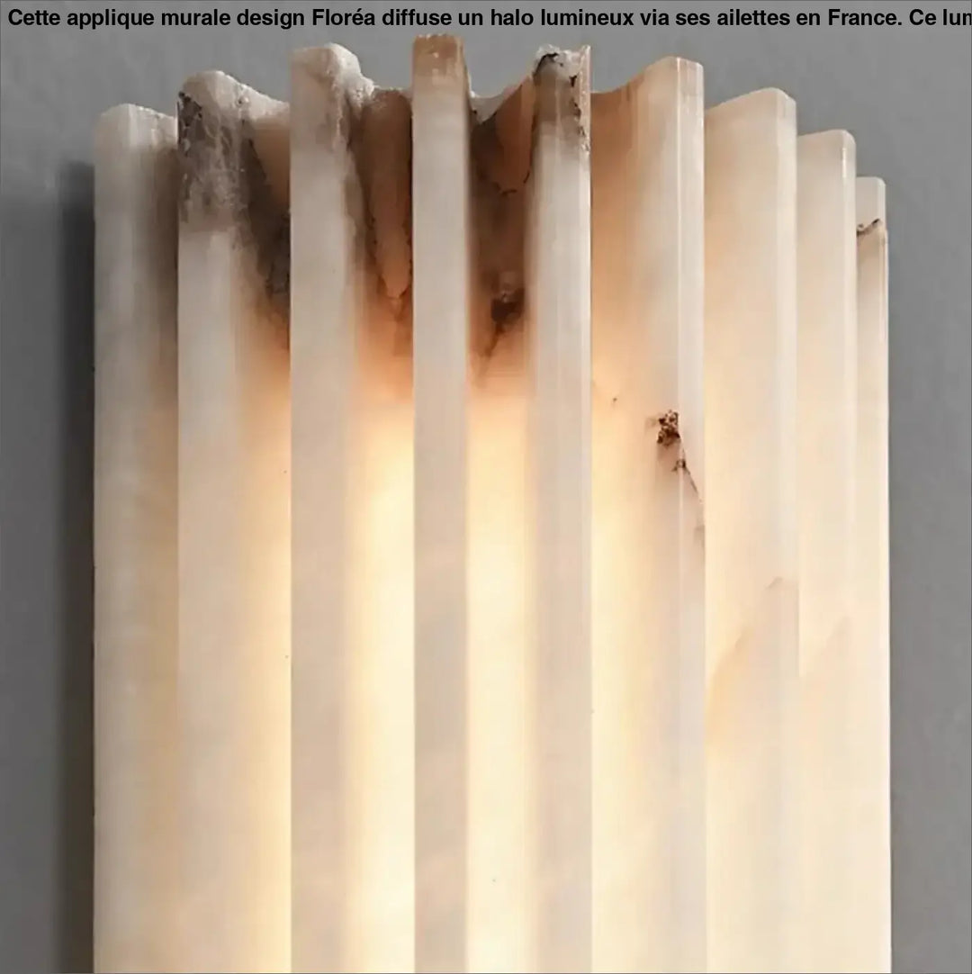 Applique Murale En Marbre Strié Avec Éclairage Doux


