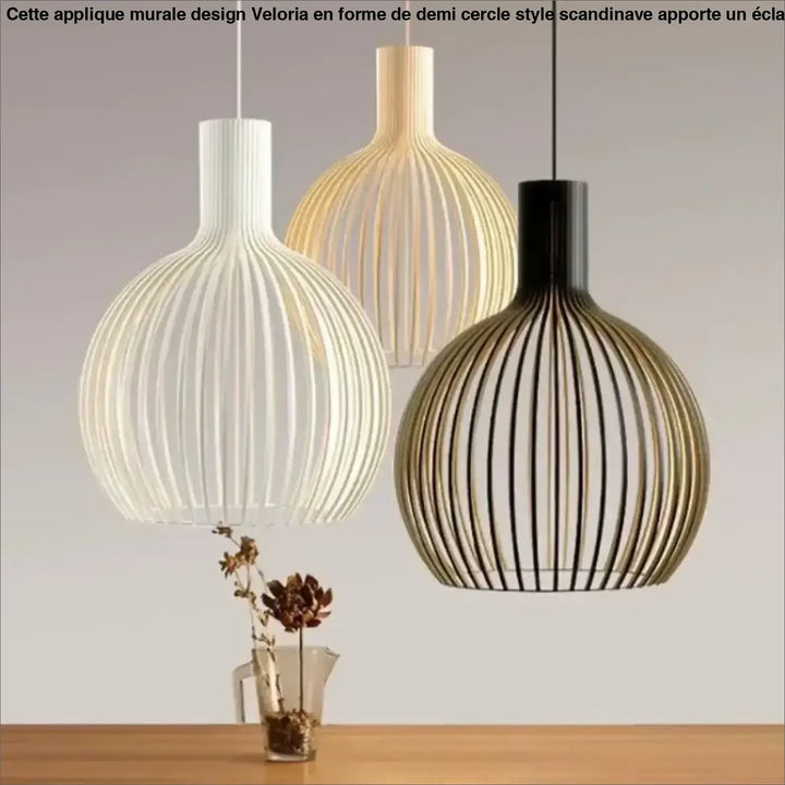 Suspension luminaire fosca avec design bois aux lignes verticales en blanc naturel et noir moderne