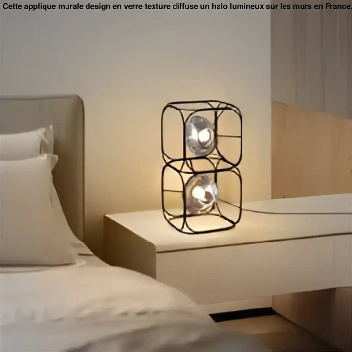 Lampe de table haloza noire en métal avec trois sphères lumineuses en verre, design sculptural cube