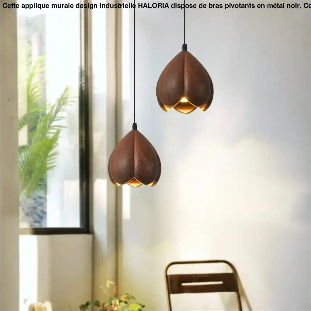 Deux appliques murales design industrielle en bois foncé formes goutte avec design en pétale suspendues par cordons noirs