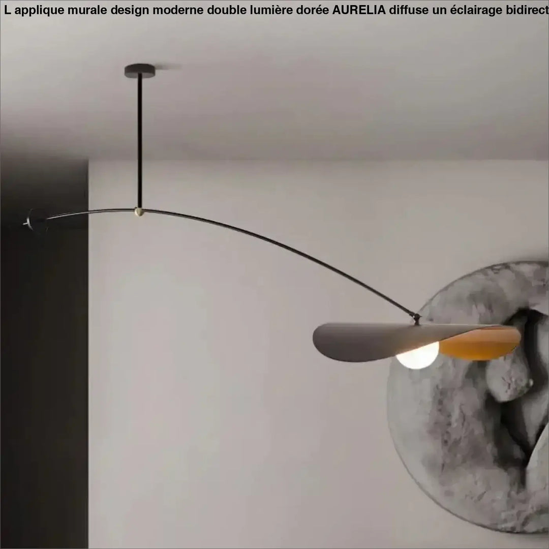 Suspension moderne en arc noir avec abat jour doré chic