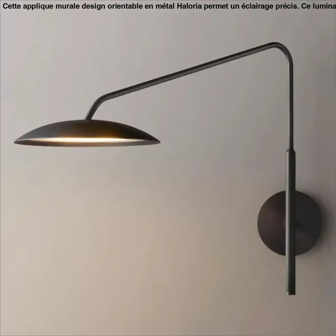 Applique murale design orientable en métal noir avec bras courbé et base circulaire pour éclairage moderne