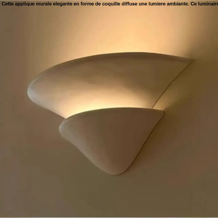 Applique murale decli crème sculptée à design moderne pour une lumière ambiante raffinée et décoration intérieure élégante