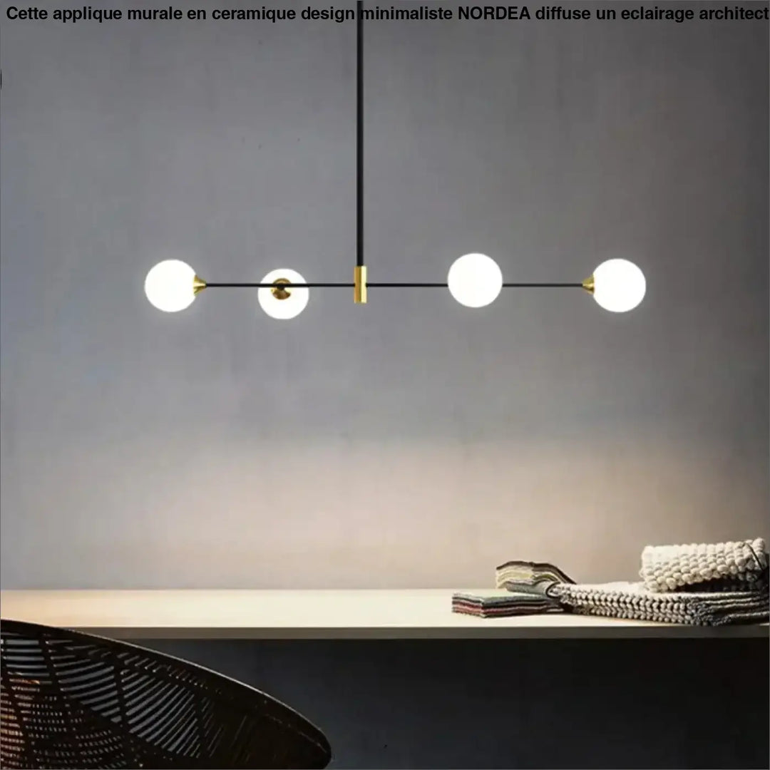 Suspension luminaire boules en verre et structure noire moderne