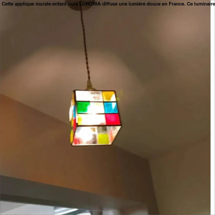 Suspension luminaire multicolore style contemporaine et moderne