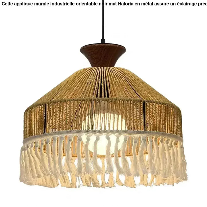 Suspension luminaire bohème en rotin naturel avec franges chic