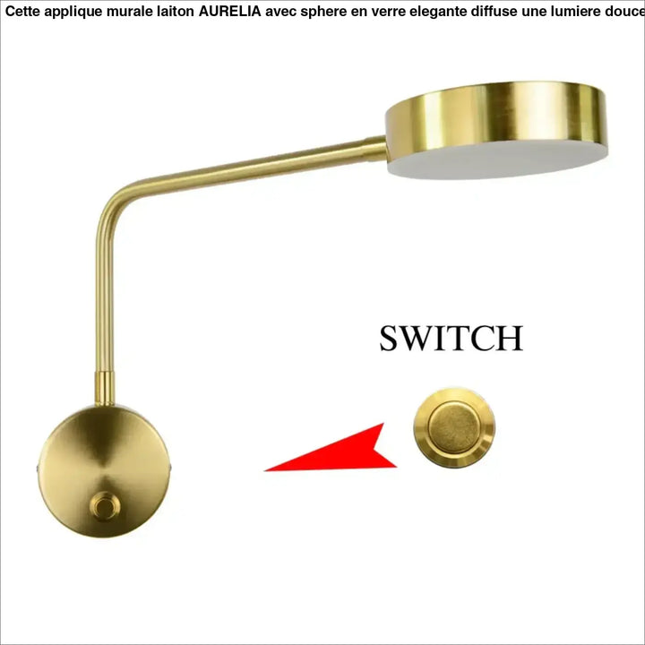 Applique murale laiton avec sphère en verre élégante