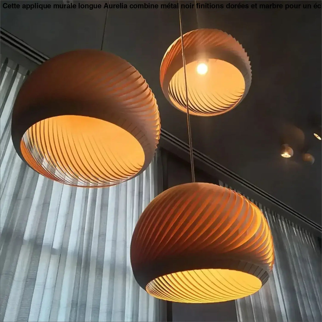 Suspension luminaire en bois clair pour ambiance cosy et naturel