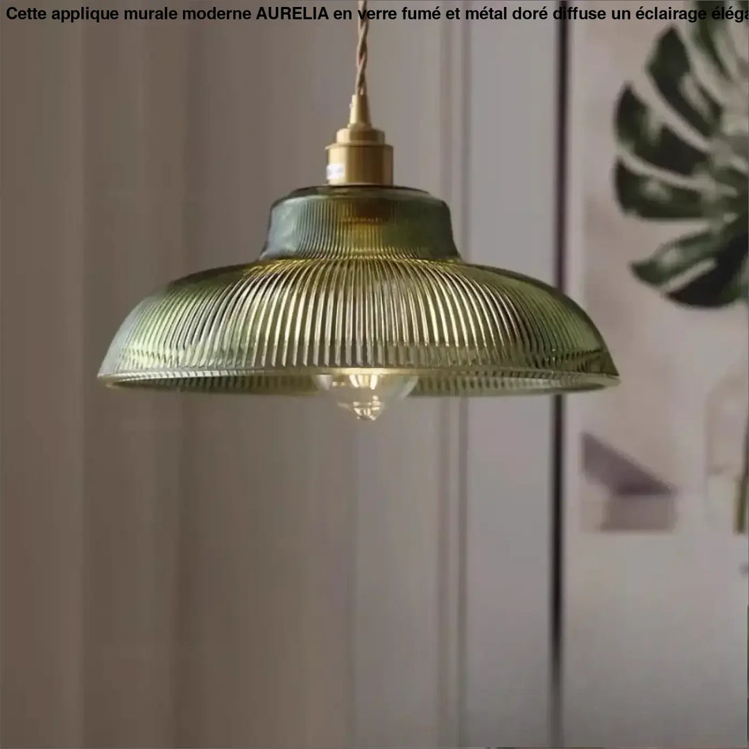 Suspension luminaire style art déco en verre vert ou ambre chic
