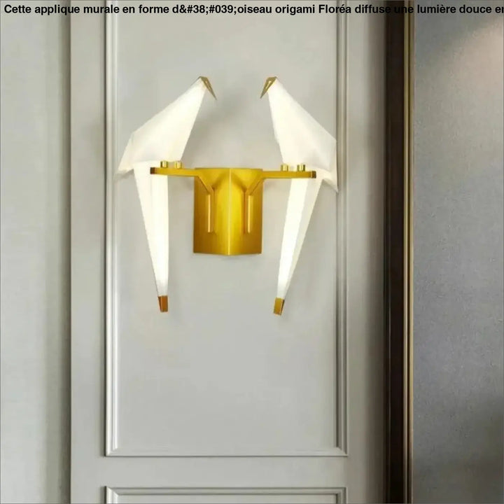 Applique murale en ton or avec deux oiseaux origami blancs aux ailes lumineuses idéale long d un couloir ou autour d un miroir