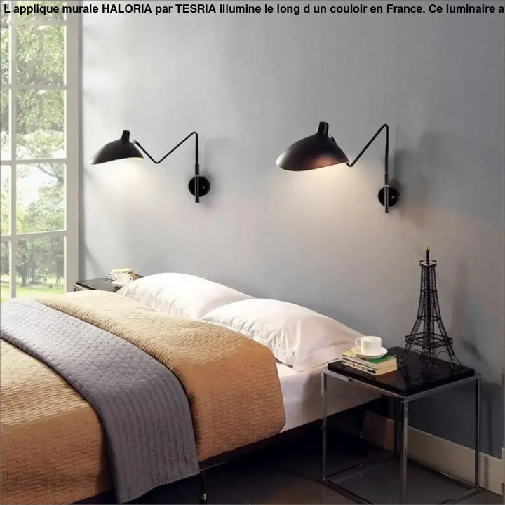 Applique murale grande haloria noire articulée avec finition mate et bras courbés idéale long d’un couloir ou autour d’un miroir