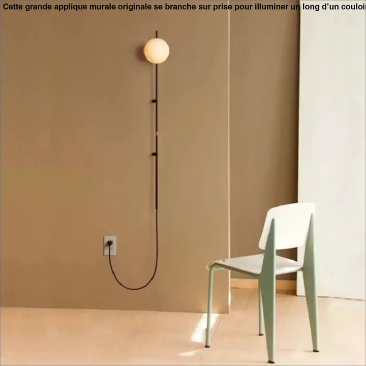 Grande applique murale originale avec branchement par prise

