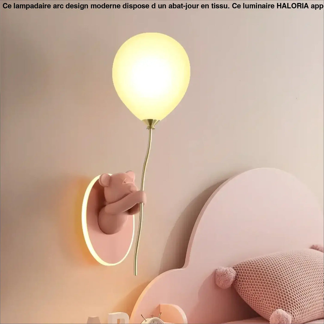 Applique design ourson avec boule lumineuse style poétique
