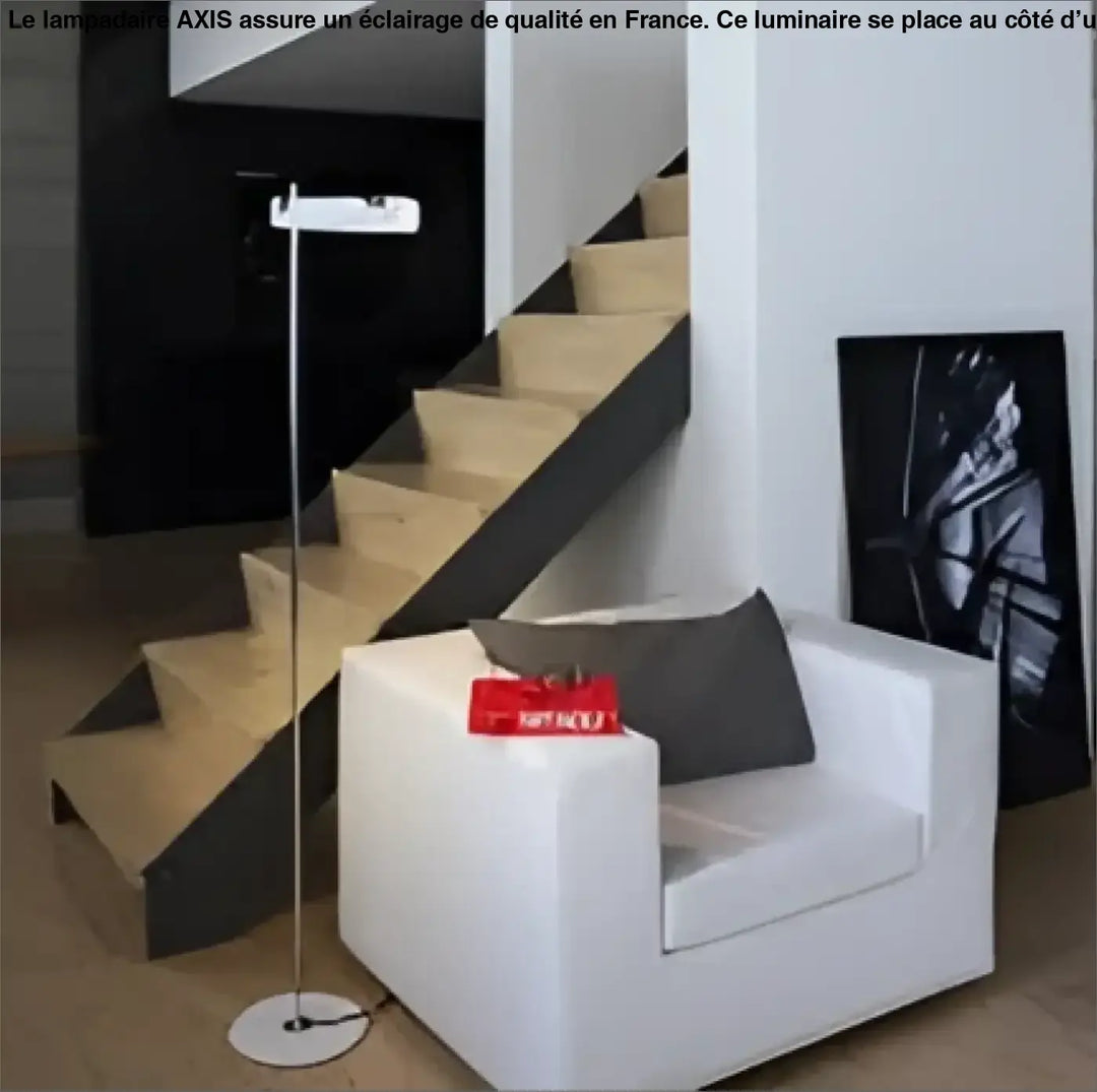 Armchair design blanc moderne avec coussin gris et lampadaire design à tête lumineuse orientable axis