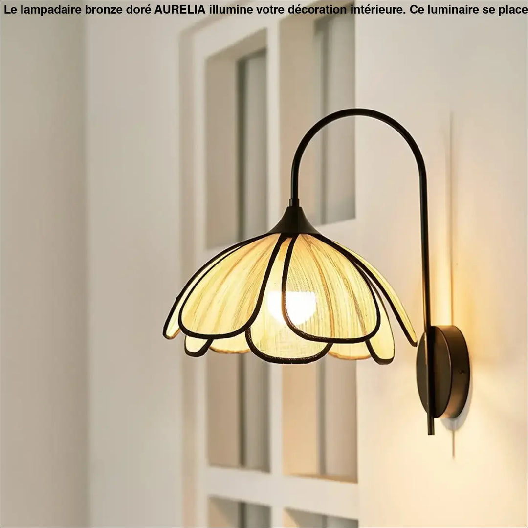 Lampadaire bronze dore aurelia avec applique murale en forme de fleur ton chaud cadre en metal fonce et abat-jour tisse