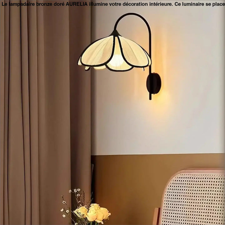 Lampadaire bronze dore aurelia avec applique murale en métal noir et abat-jour en tissu crème en forme de fleur ouverte