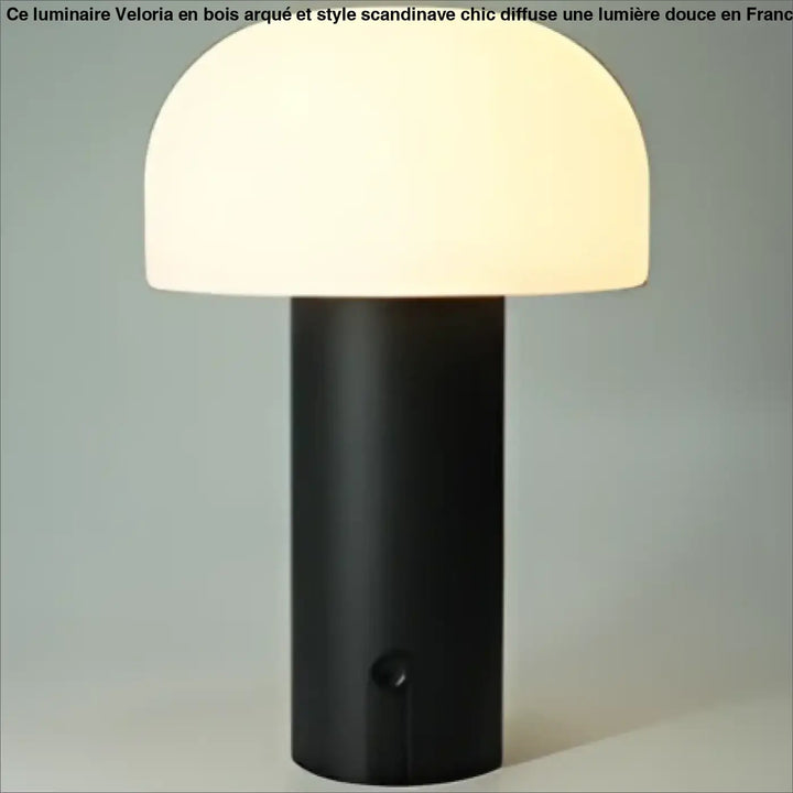 Lampe de table mushia noire cylindrique avec abat-jour blanc diffuse design champignon pour table design