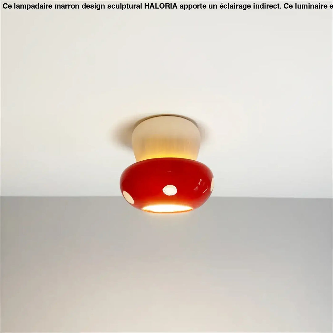 Luminaire plafonnier champy rouge en forme de champignon avec pois blancs et une lumière chaude pour décoration intérieure polyvalente plus qu’un simple plafonnier design