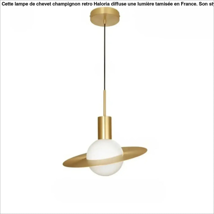 Suspension luminaire uranus en métal doré avec globe en verre blanc et bague circulaire évoquant lorbite planétaire