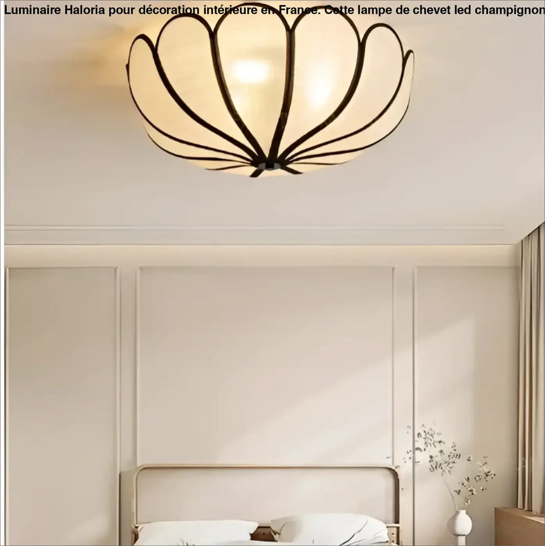 Plafonnier en métal noir citra avec design en forme de pétales diffusant une lumière chaude idéal pour salle à manger wabi sabi besoin d’ouvrir