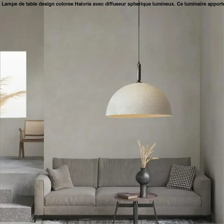 Suspension luminaire demi dôme finition texturée off-white avec tige de suspension en métal foncé