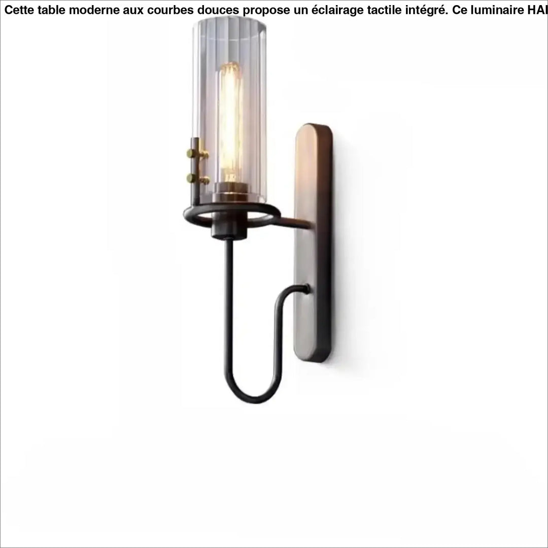 Applique murale industrielle loftia avec verre côtelé clair et ampoule à filament sur support noir en métal