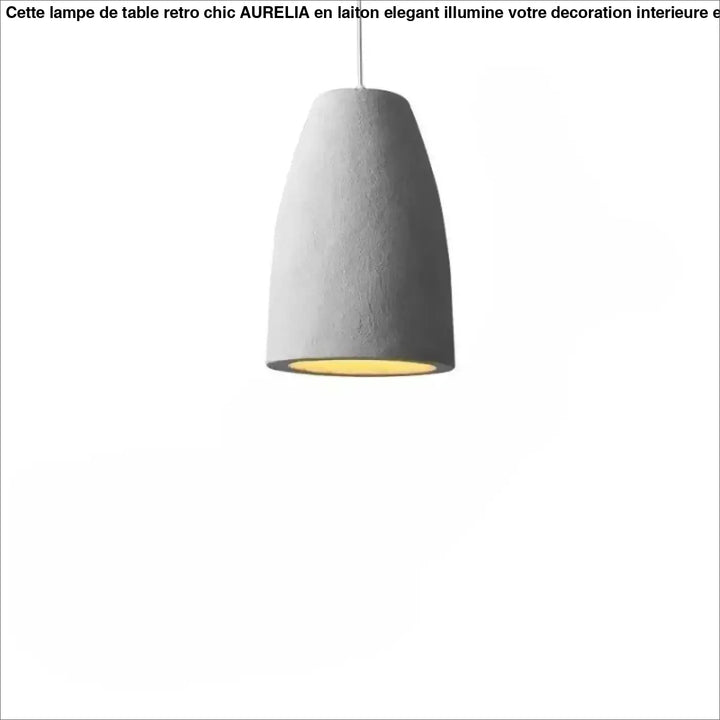 Suspension en béton gris avec une surface texturée et une doublure intérieure jaune chaude.
