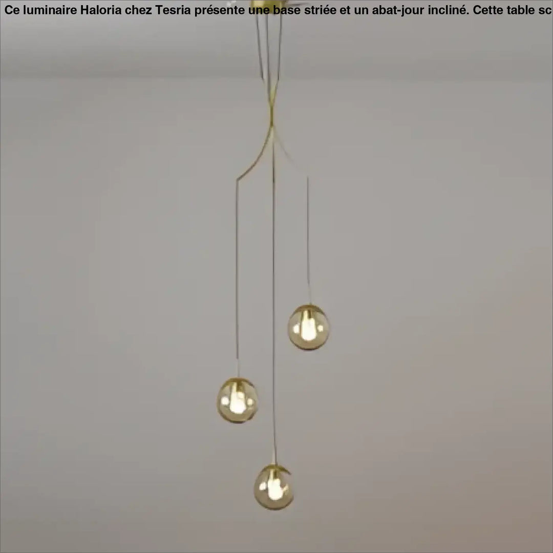 Suspension luminaire umami en laiton moderne avec cinq globes en verre sphériques suspendus à des bras métalliques fins