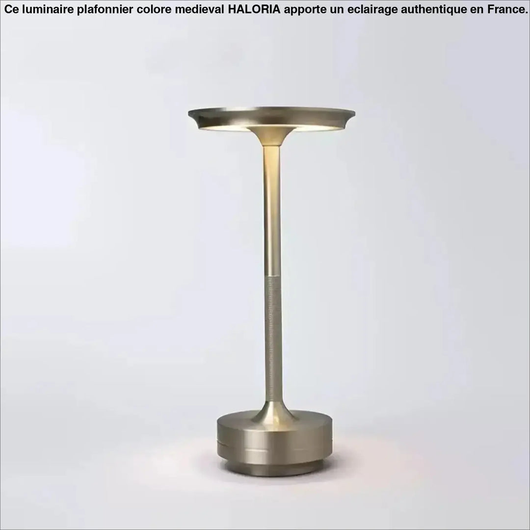 Lampe de table noctis en laiton moderne avec source de lumière intégrée et méthode de contrôle tactile minimaliste