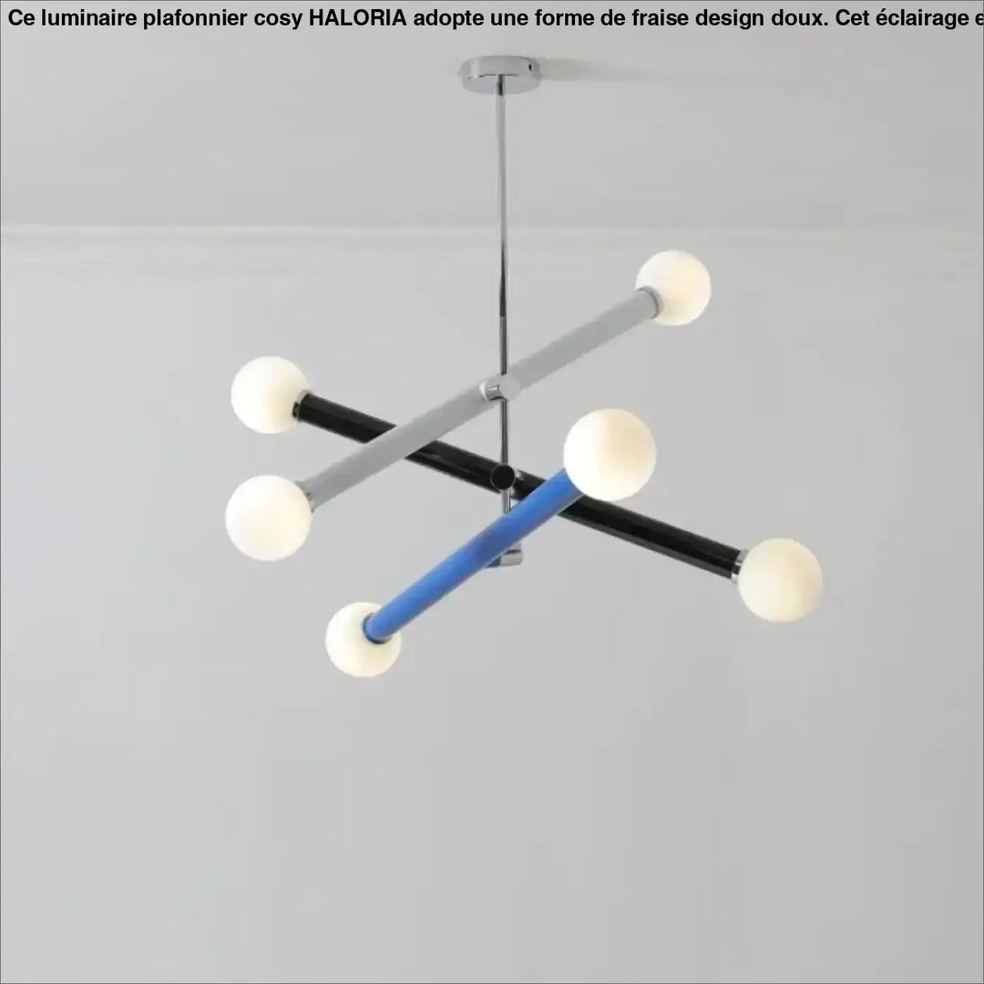 Suspension luminaire tsara avec bras géométriques chrome en noir gris et bleu et lumière diffuse globe en verre dépoli