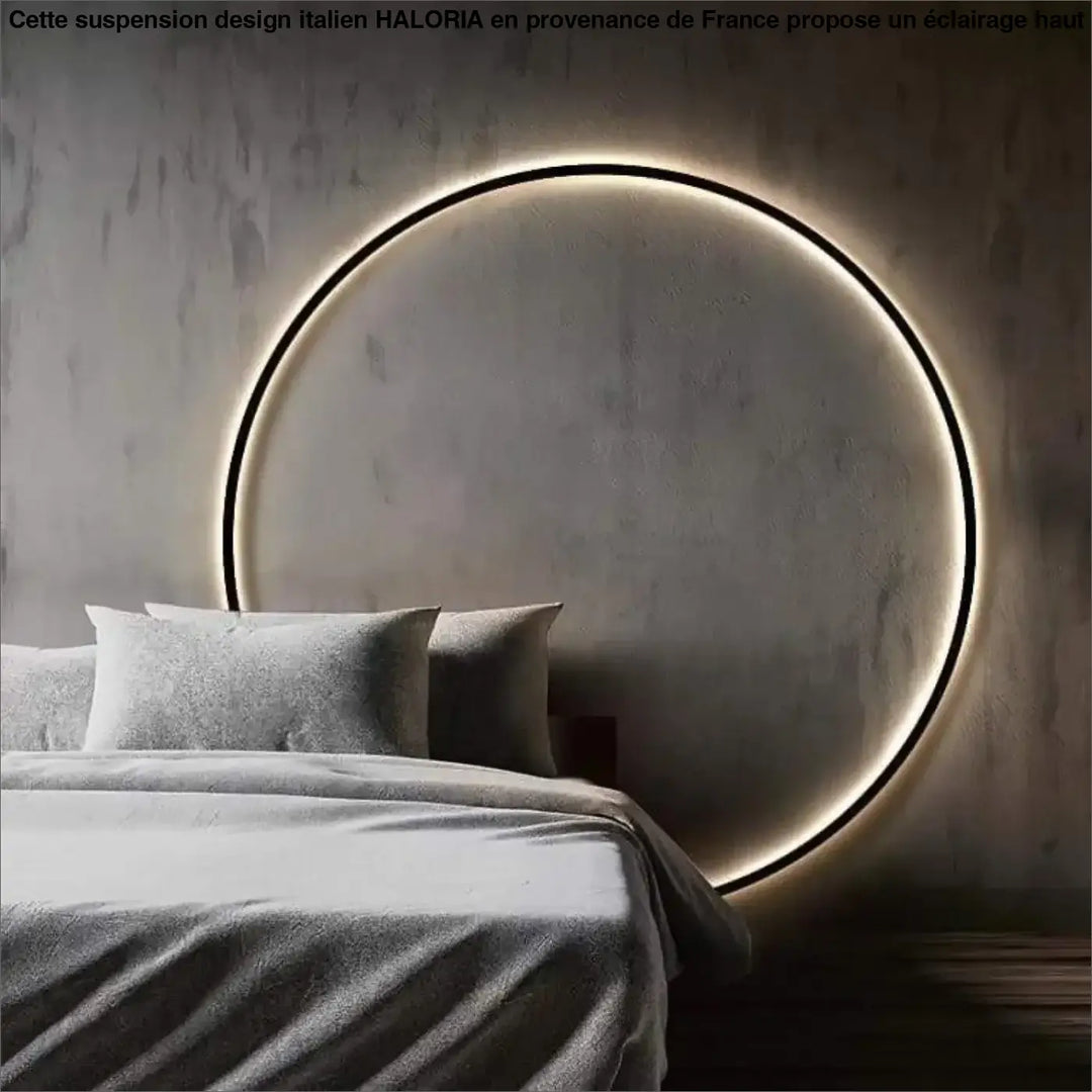 Luminaire suspension design italien haloria avec cadre noir élégant et lumière led circulaire chaleureuse