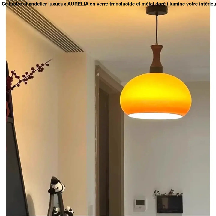 Suspension luminaire angy en verre ambré avec tige en bois et fixation plafond noire pour décoration intérieure style vintage revisité