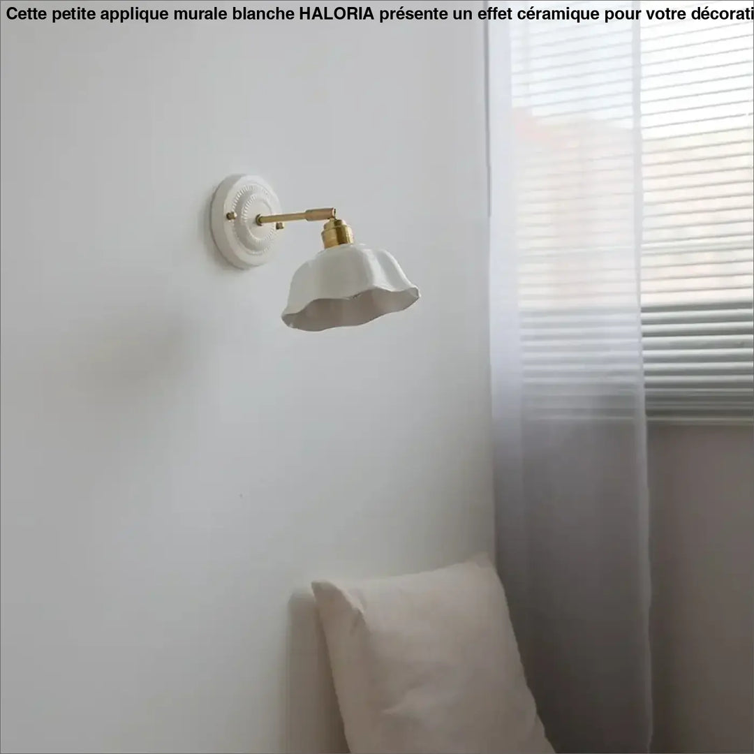 Petite Applique Murale Blanche À L’Effet Céramique Style Élégant