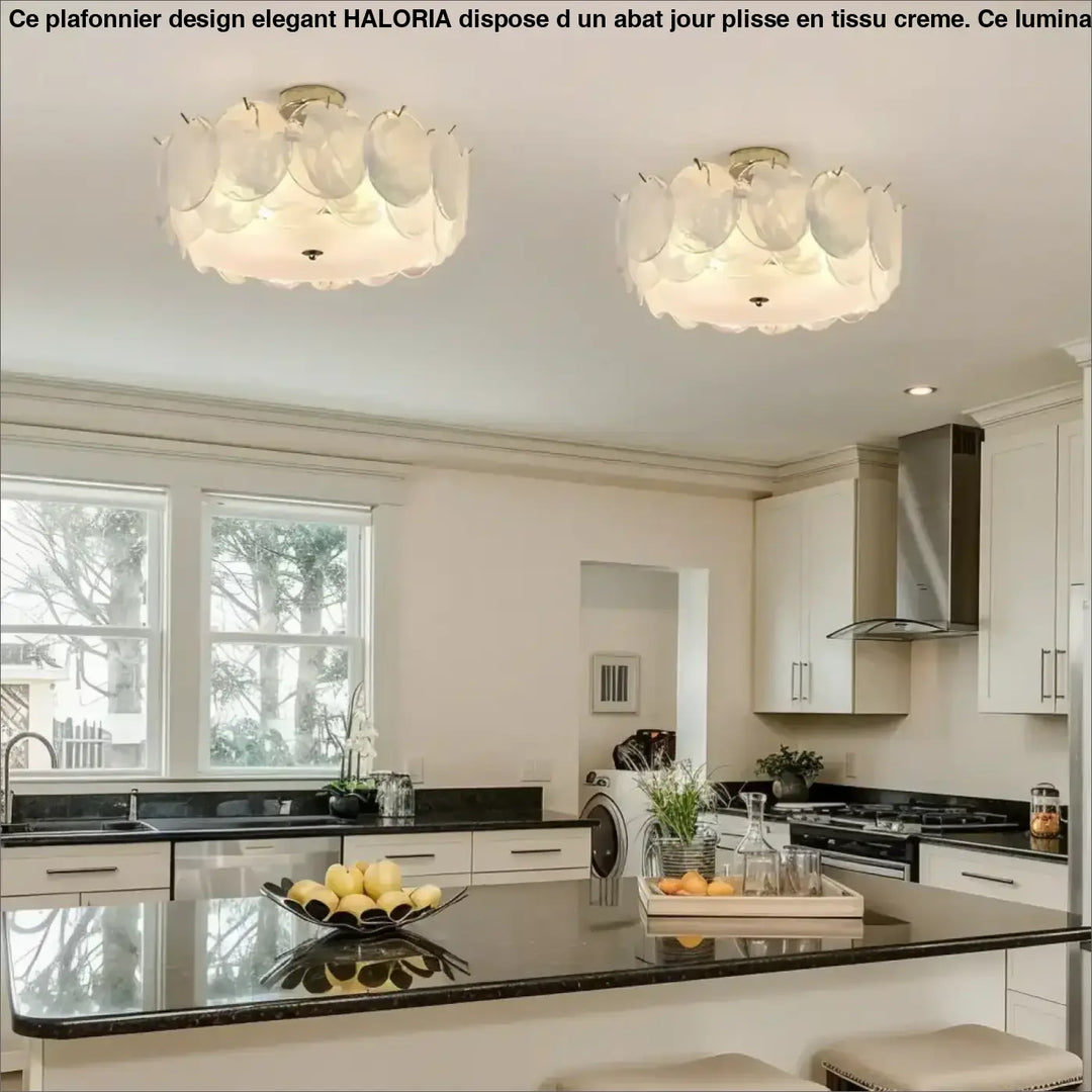 Luminaire plafonnier abalone avec deux lampes élégantes en verre blanc translucide à motifs de pétales et finitions dorées