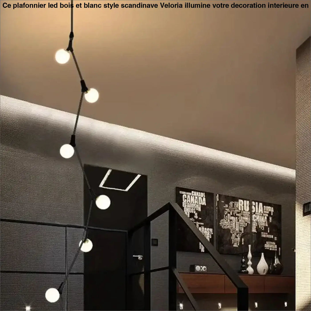 Suspension luminaire verticale en boules opales et laiton