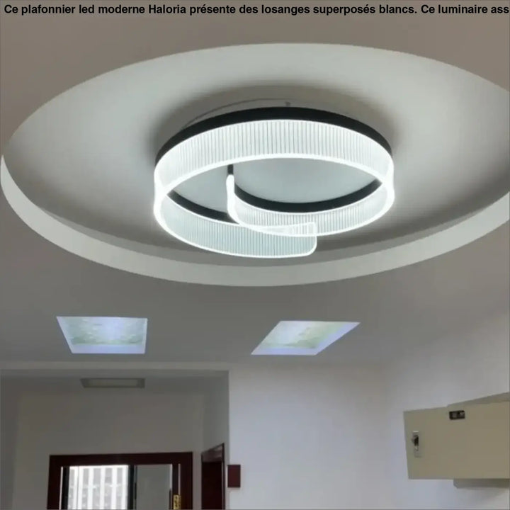 Plafonnier Contemporain À Éclairage Circulaire Intégré

