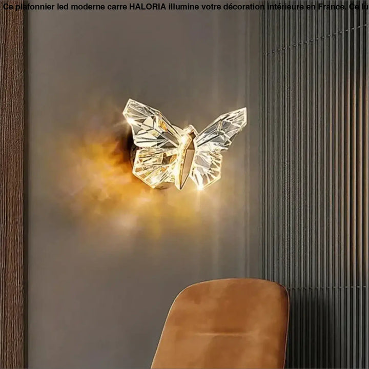 Applique murale papillon design élégante finition doré