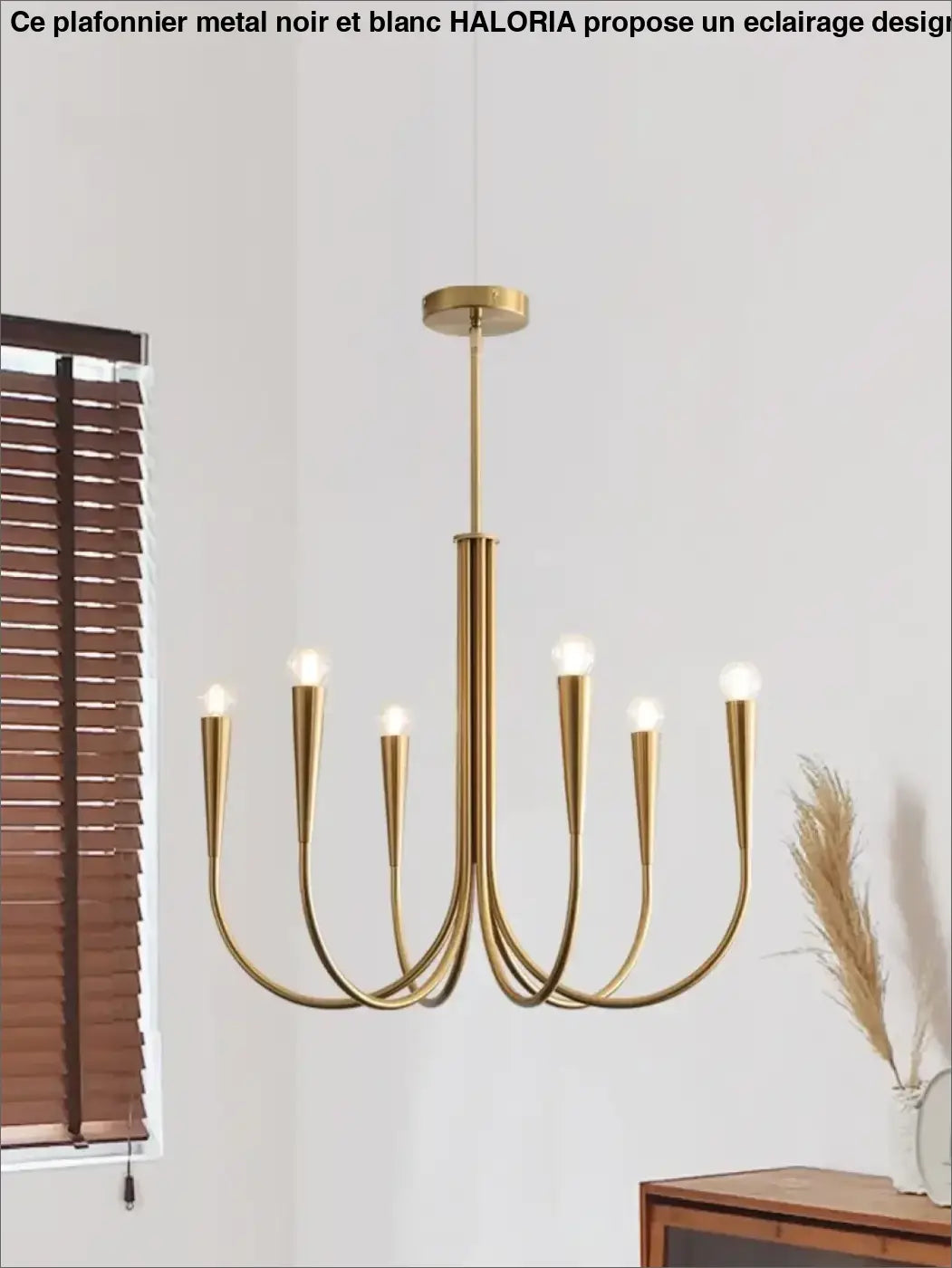 Suspension lustre en métal doré au design chandelier revisité

