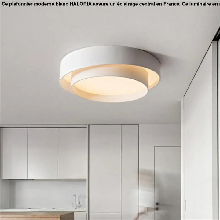 Plafonnier moderne blanc circulaire avec lumière chaude pour un éclairage intérieur moderne blanc et élégant