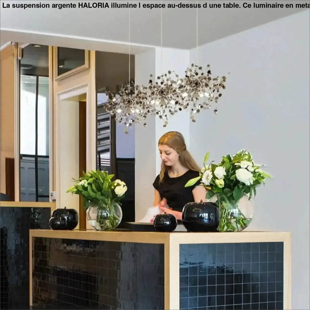 Suspension Argenté Aluminium Design Sculptural Raffiné
