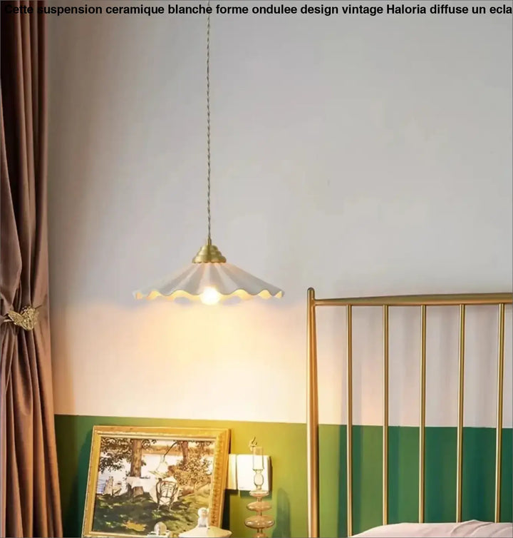 Suspension Céramique Blanche Forme Ondulée Design Vintage Chic