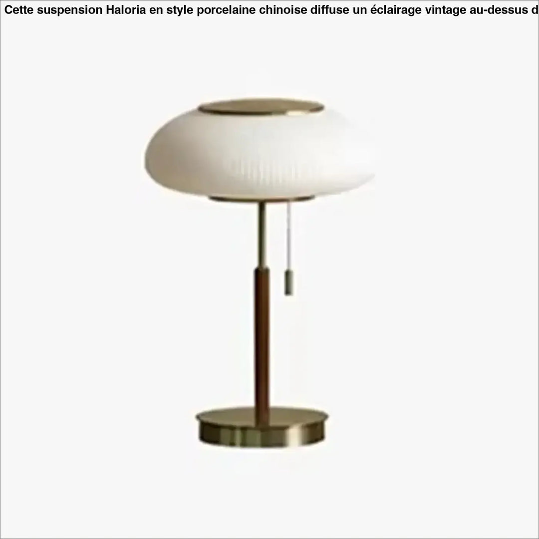 Lampe de table juany en verre plissé blanc avec base et tige en métal doré design nordique élégant