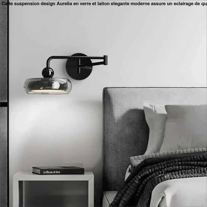 Applique Murale Chromée Avec Abat-Jour En Aluminium Transparent